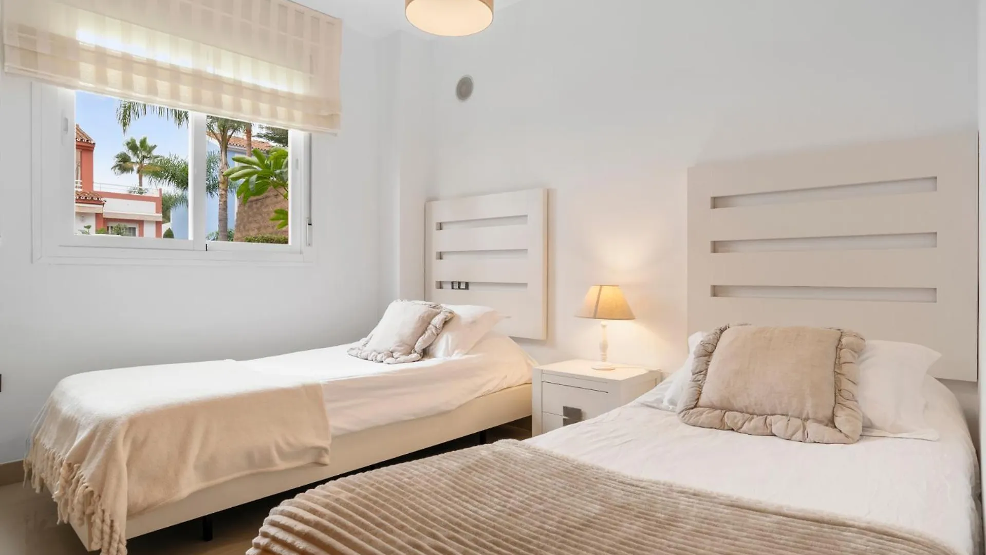 2 Bed Ground Floor Apartment In Cortijo Del Mar Resort 埃斯特波纳